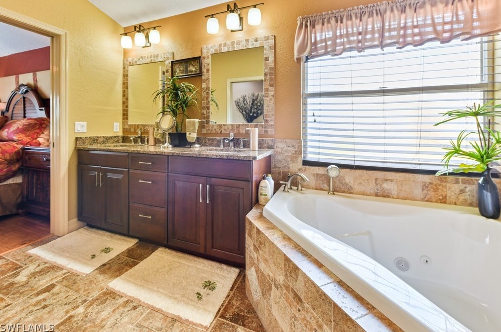 201 Big Pine Ln, Punta Gorda FL 33955-3806 exterior