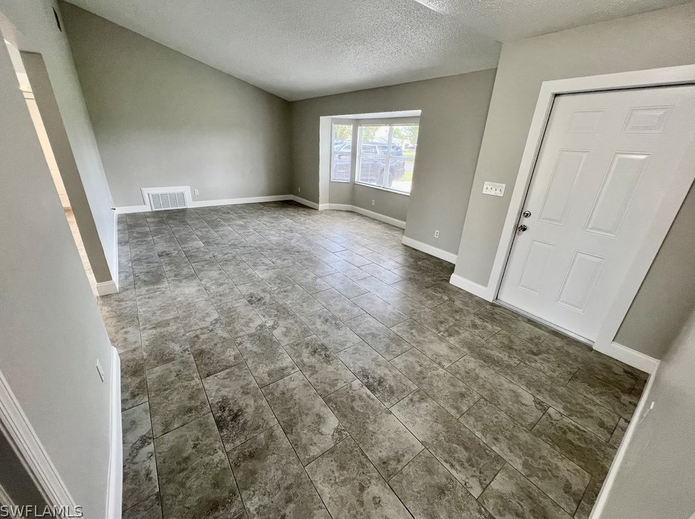 117 Contee Dr, Lehigh Acres FL  33936-5959 exterior