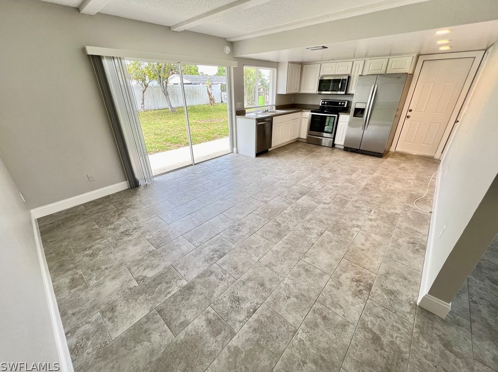 117 Contee Dr, Lehigh Acres FL  33936-5959 exterior