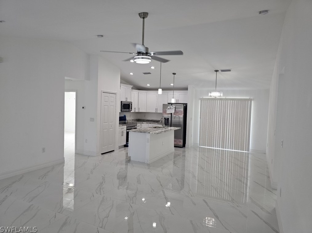 700 Connecticut Ln, Lehigh Acres, FL 33936-7803