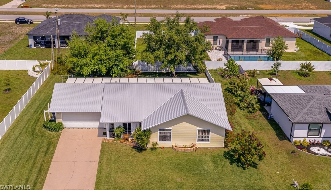 635 Ne 6th Terrace, Cape Coral, FL 33909