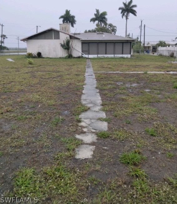 4700 Flamingo Dr, Saint James City, FL 33956