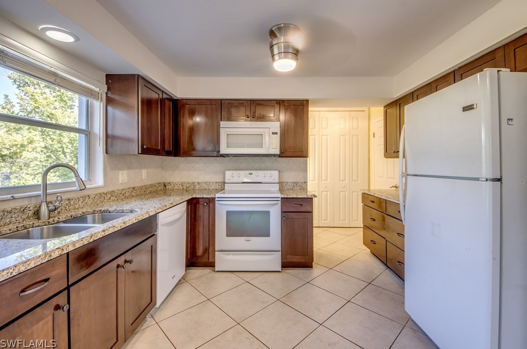4108 8th Ave, Cape Coral, FL 33904-5211