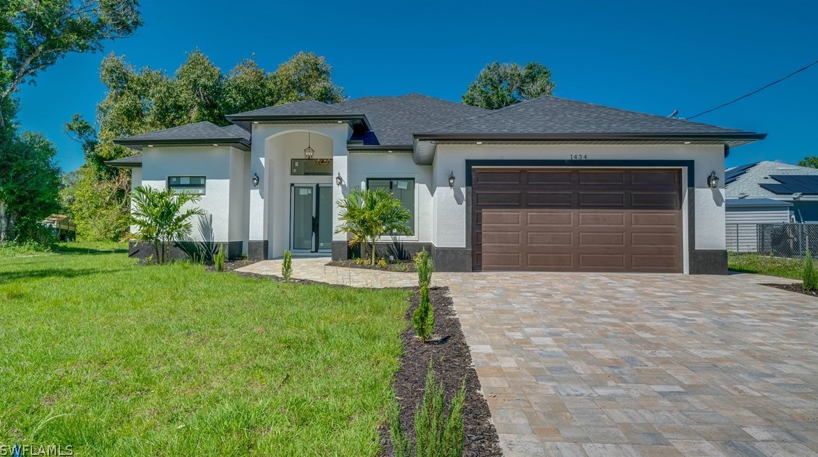 1434 Markland Ave, Fort Myers, FL 33916-3949