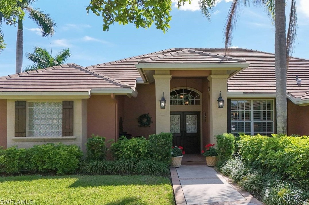 19089 Vintage Trace Cir, Fort Myers, FL 33967-5526