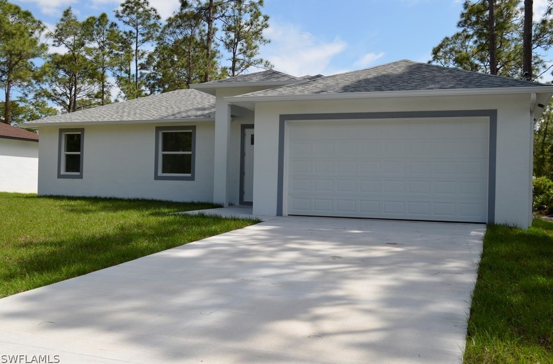 2611 Carol Pl, Lehigh Acres, FL
