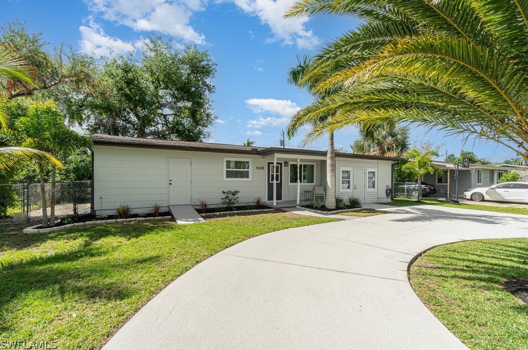 1668 Grace Ave, Fort Myers, FL 33901-6927