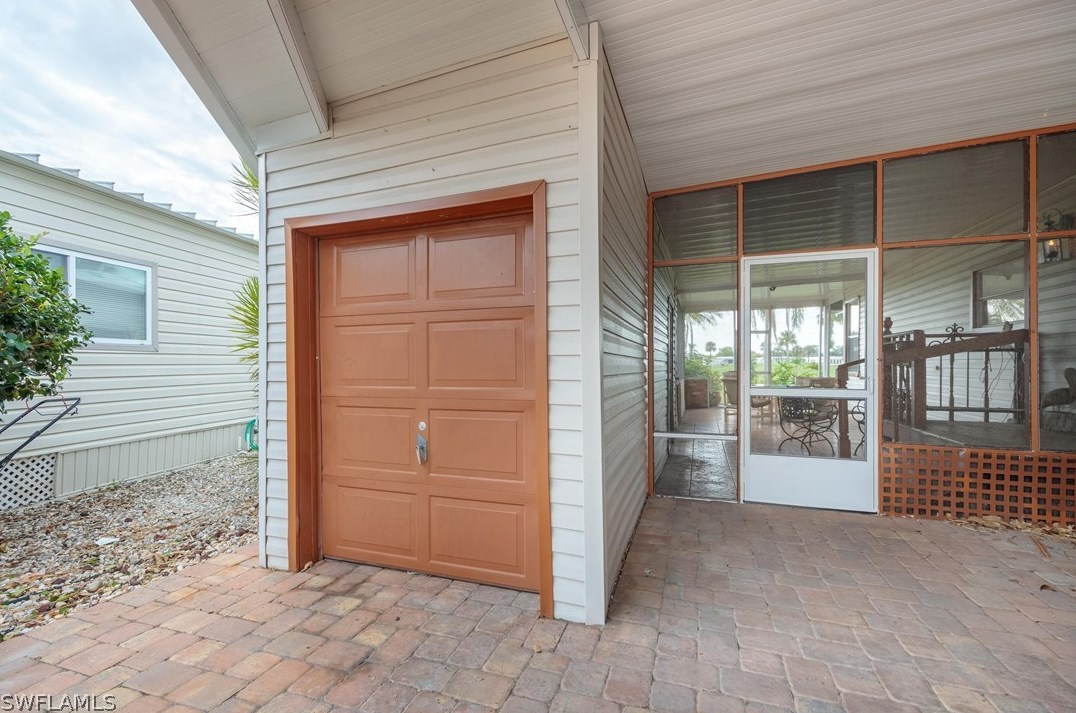 207 Nicklaus Blvd, Fort Myers, FL 33903-5611