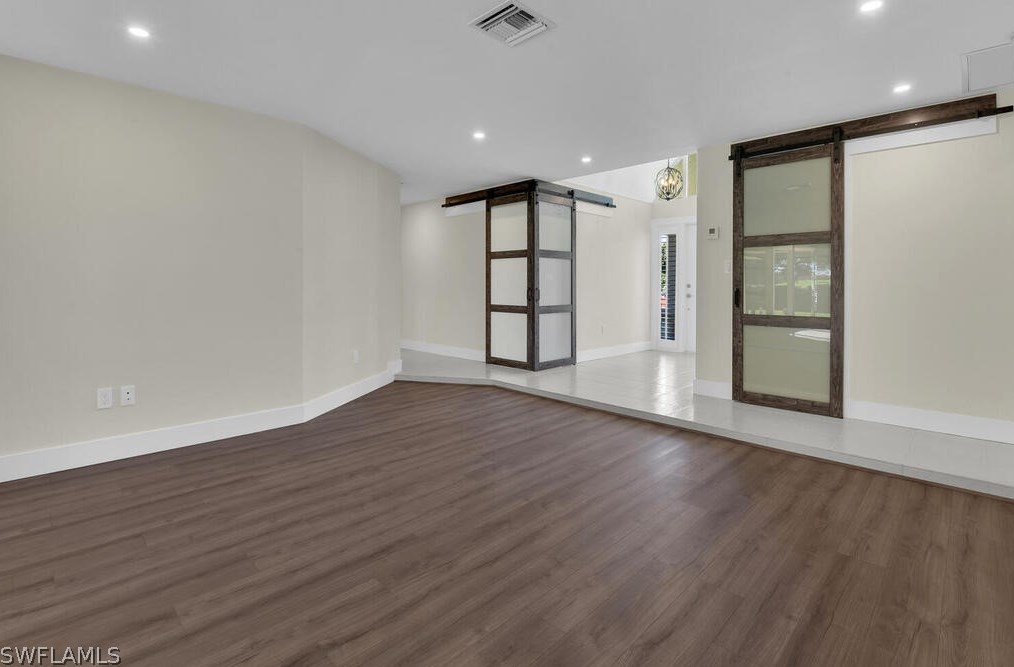 491 Cypress Way, Naples FL 34110-1107 exterior