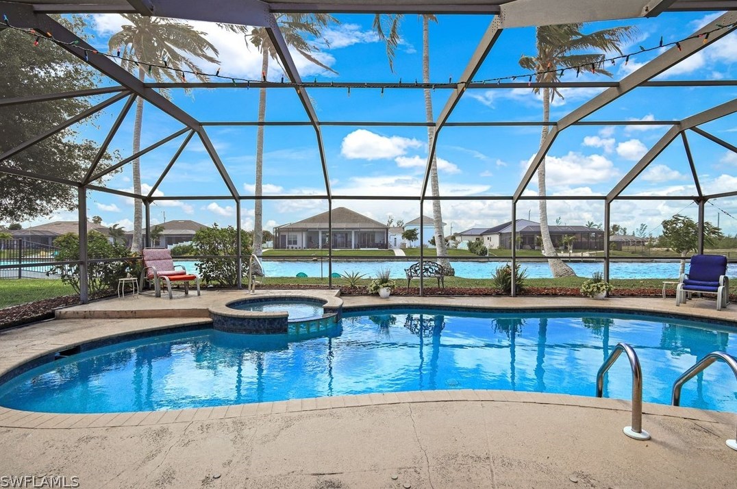 314 20th St, Cape Coral, FL 33990-2257