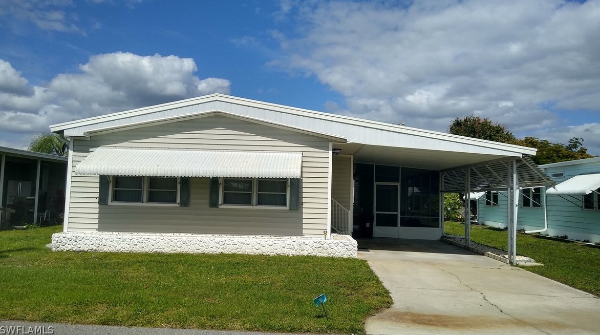2792 Deerfield Dr, Fort Myers, FL 33917-1806