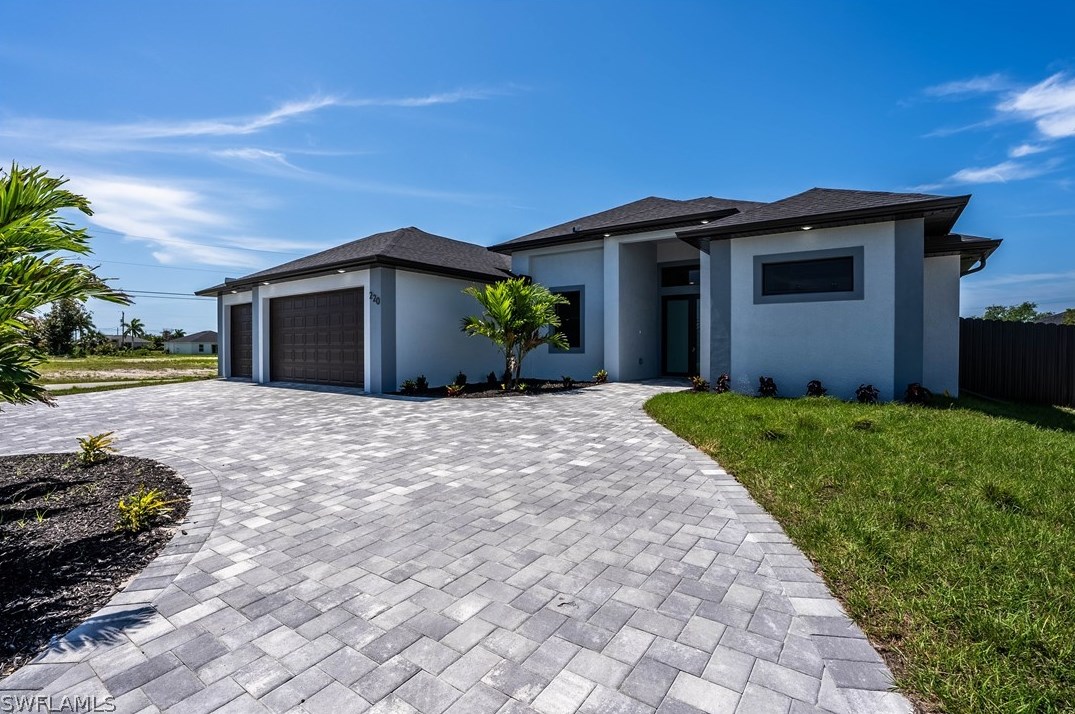 220 14th Pl, Cape Coral, FL 33909-2603