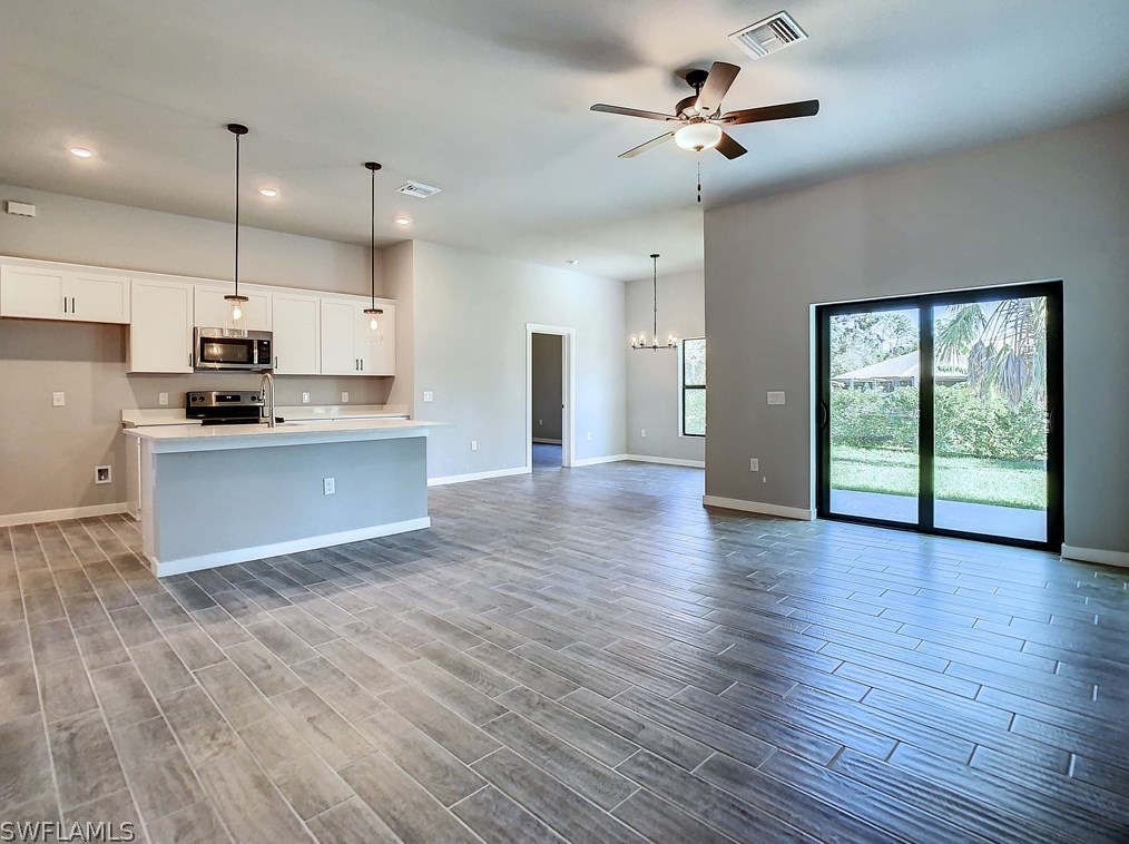 3215 41st St W, Lehigh Acres, FL 33971