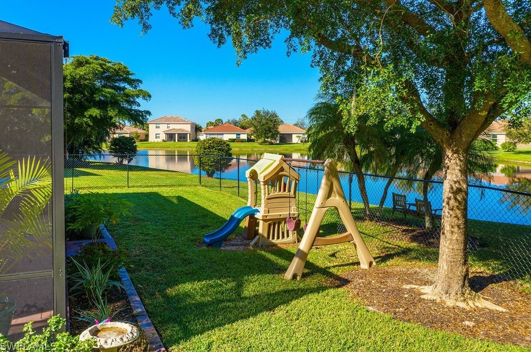 3522 Malagrotta Cir, Cape Coral, FL 33909