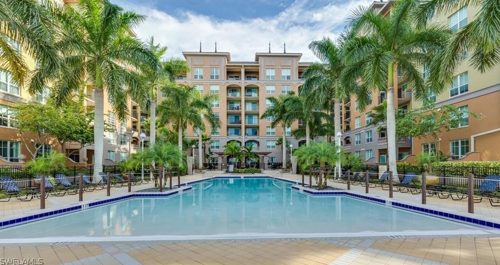 2825 Palm Beach Blvd #319, Fort Myers, FL 33916
