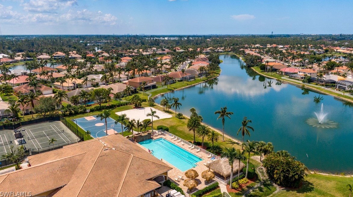 7935 Harmony Lake Ct, Fort Myers FL  33907-6806 exterior