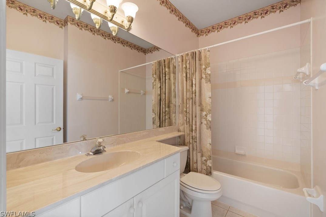 7935 Harmony Lake Ct, Fort Myers FL  33907-6806 exterior