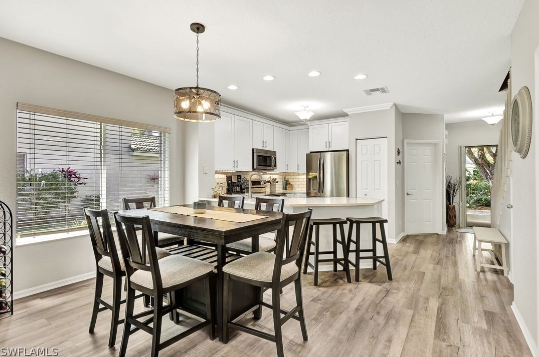 10065 Pacific Pines Ave, Fort Myers, FL 33966