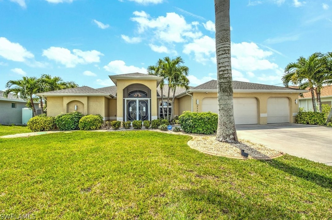 3524 21st Ter, Cape Coral, FL 33993-3600