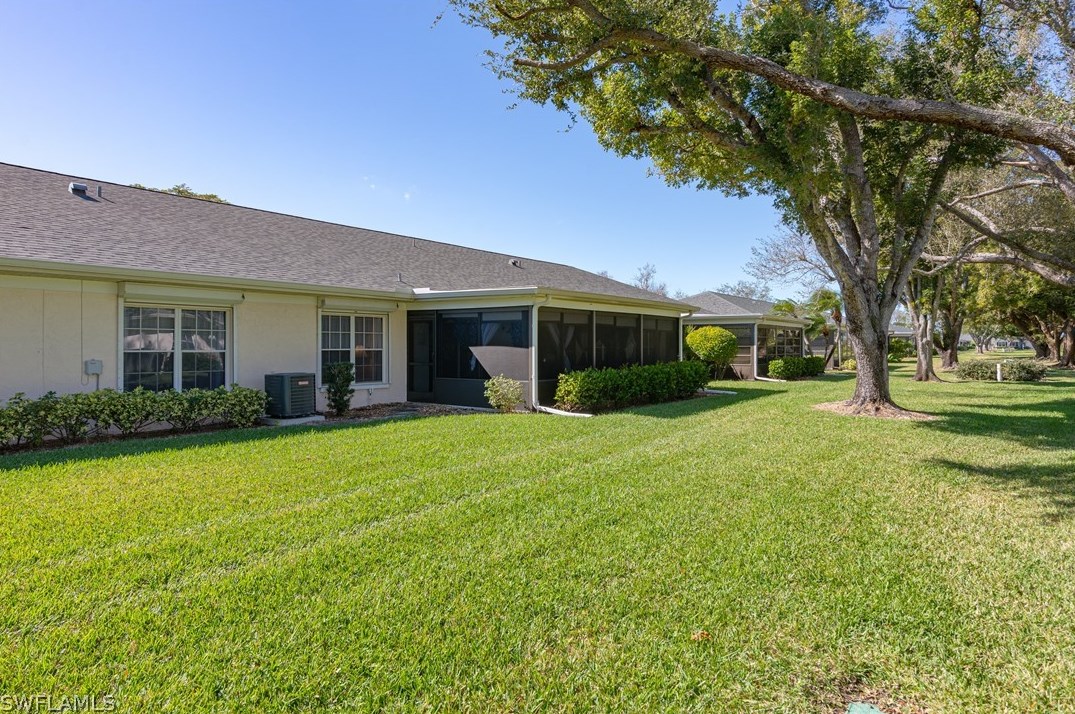 1271 Hazeltine Dr, Fort Myers FL  33919-7308 exterior