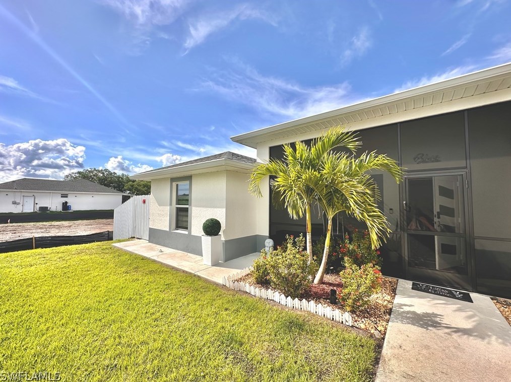 2916 3 St, Lehigh Acres FL 33936-1676 exterior
