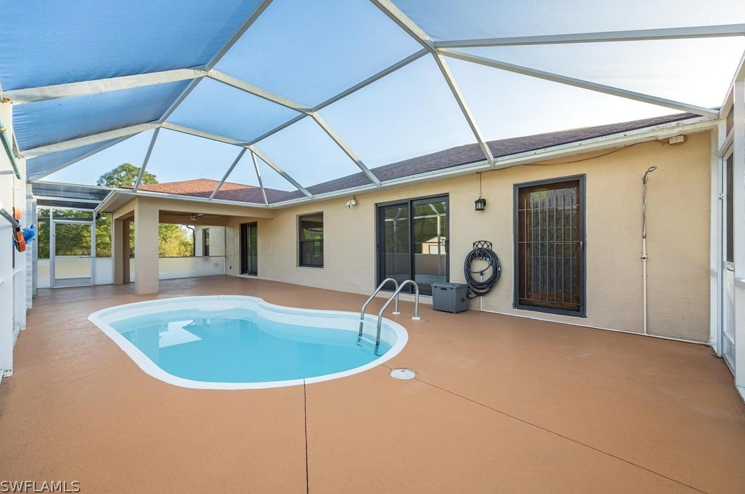 1307 Abbott Ave, Lehigh Acres FL exterior