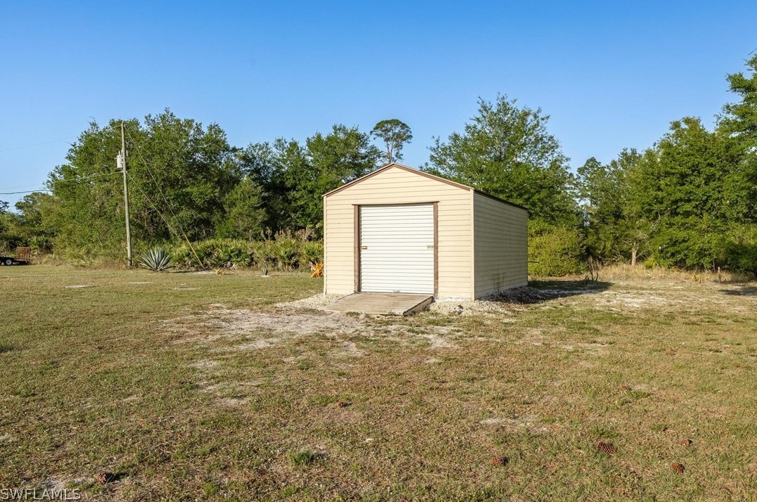 1307 Abbott Ave, Lehigh Acres FL exterior