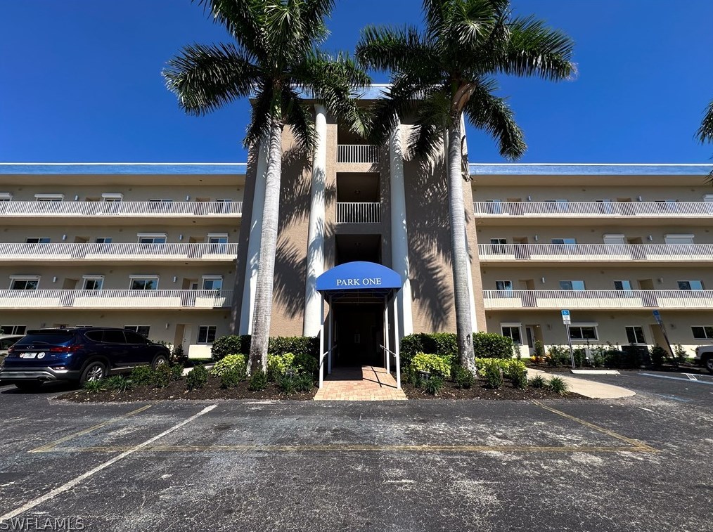 14901 Park Lake Dr #ph05, Fort Myers, FL 33919