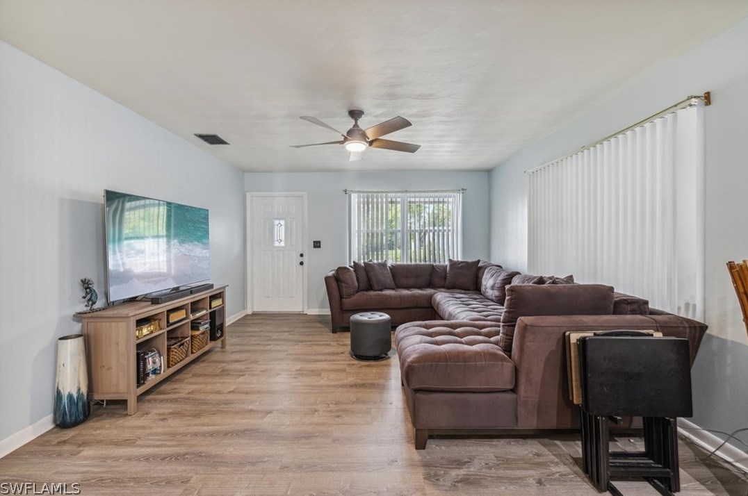 4146 E River Dr, Fort Myers, FL 33916
