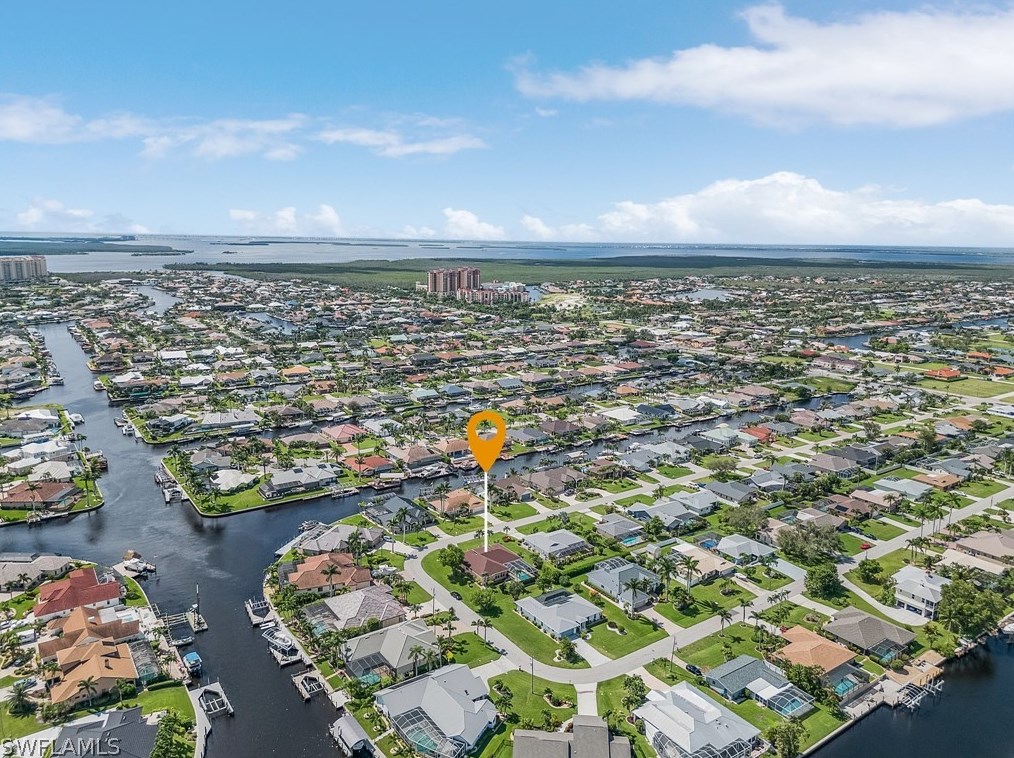 1401 52 Ln, Cape Coral FL  33914-7405 exterior