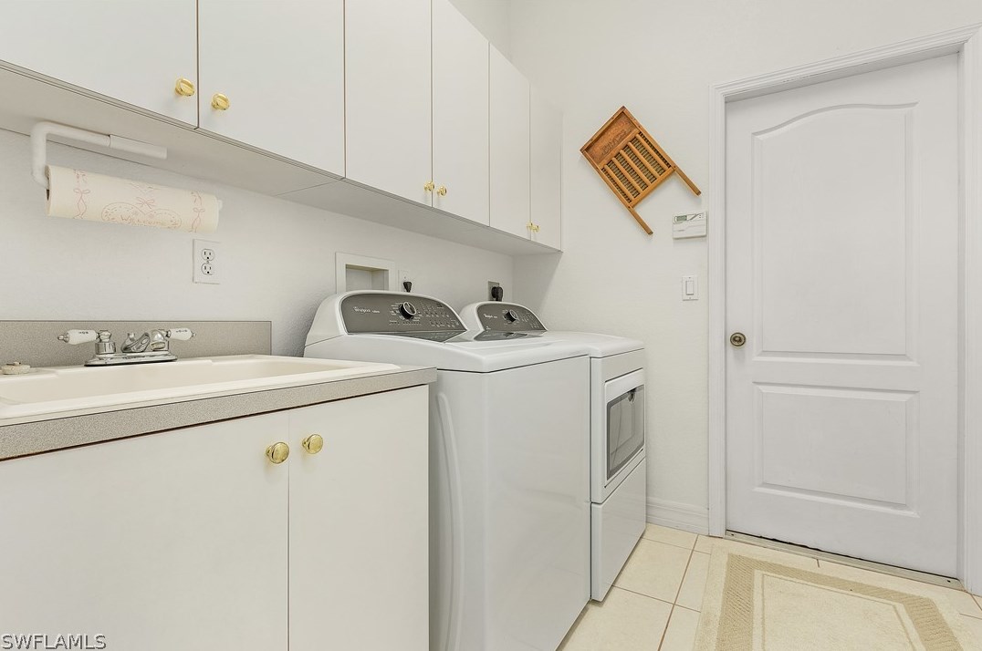 1401 52 Ln, Cape Coral FL  33914-7405 exterior