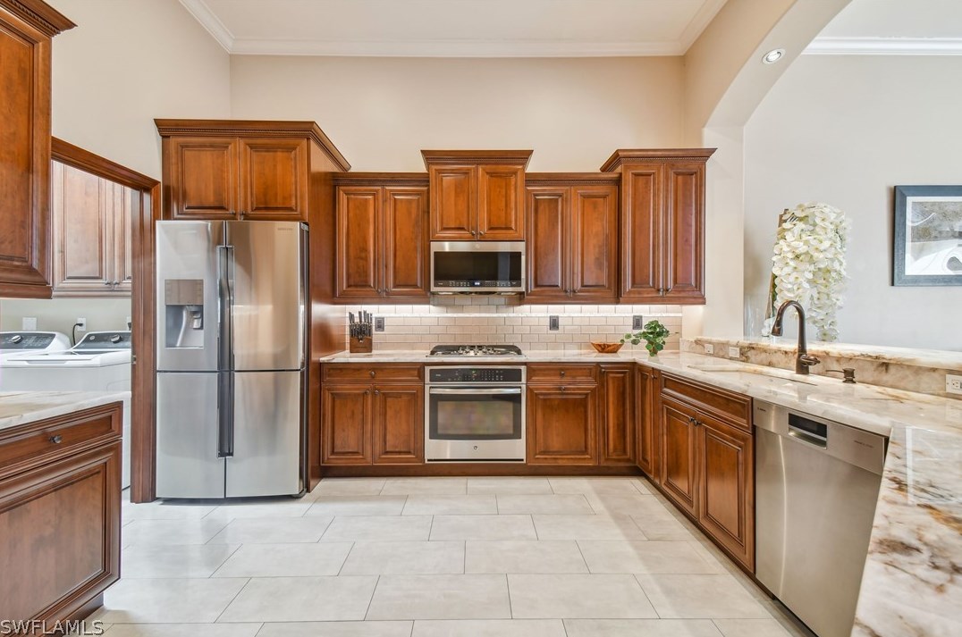 1623 Cayman Ct, Naples, FL 34119-8703
