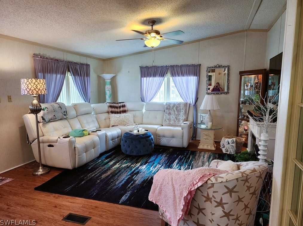 9799 Sugarmill Springs Dr #99, Fort Myers, FL 33905