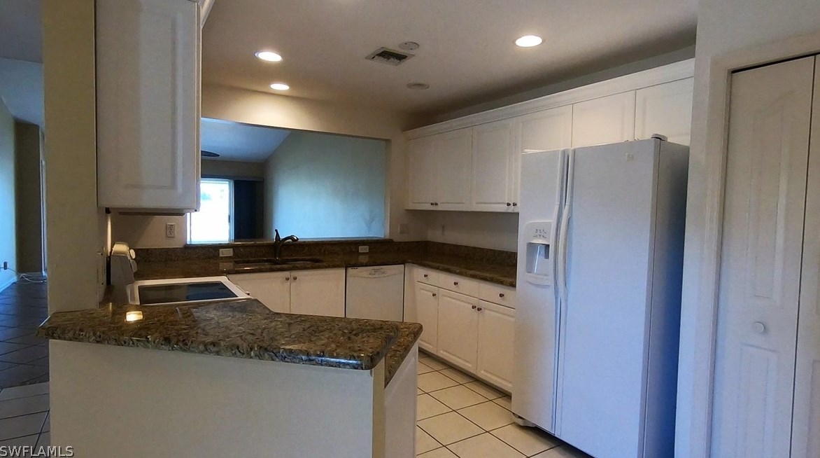 11262 Lakeland Cir, Fort Myers, FL 33913-6910