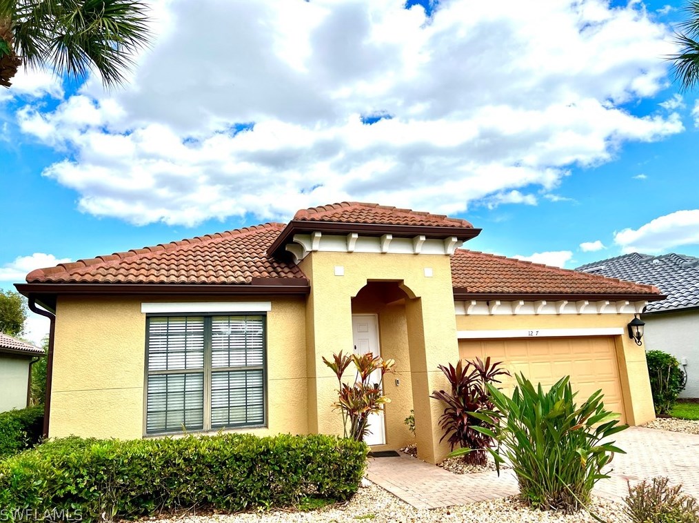12074 Country Day Cir, Fort Myers, FL 33913-7620