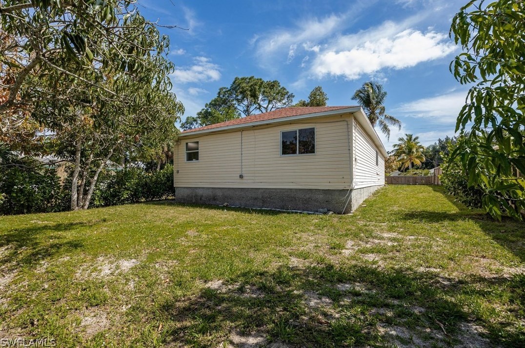 10017 Connecticut St, Bonita Springs FL  34135-4635 exterior