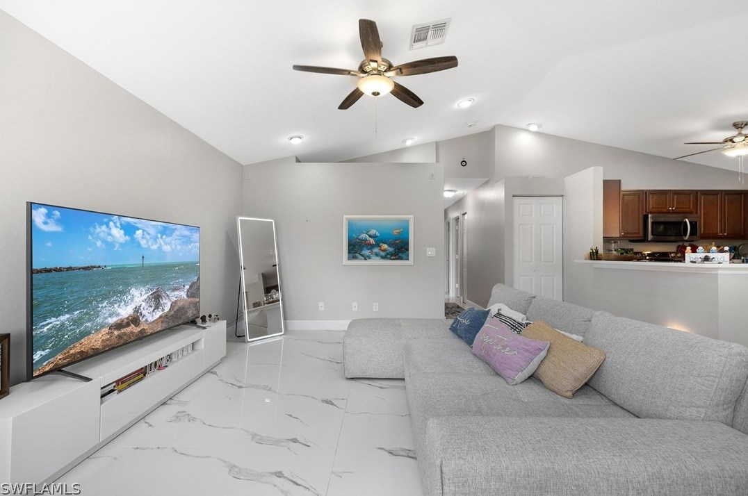 10017 Connecticut St, Bonita Springs FL  34135-4635 exterior