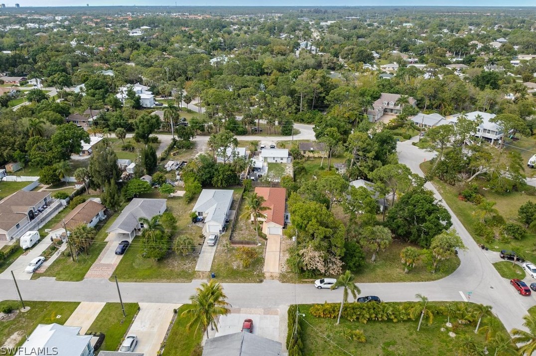 10017 Connecticut St, Bonita Springs FL  34135-4635 exterior