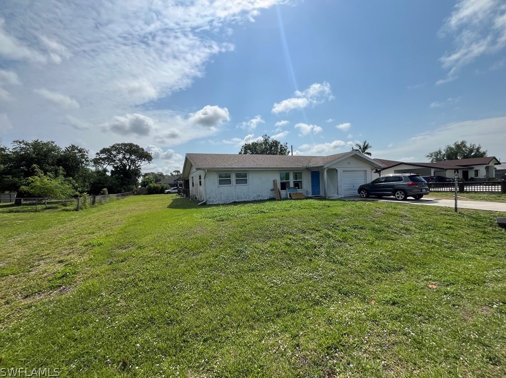 24 Maryland Rd, Lehigh Acres, FL 33936-6746