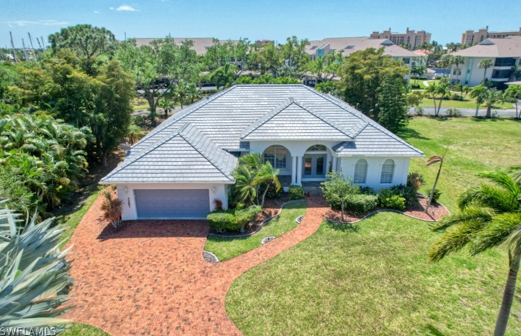 3267 Sugarloaf Key Rd, Punta Gorda FL 33955-4685 exterior