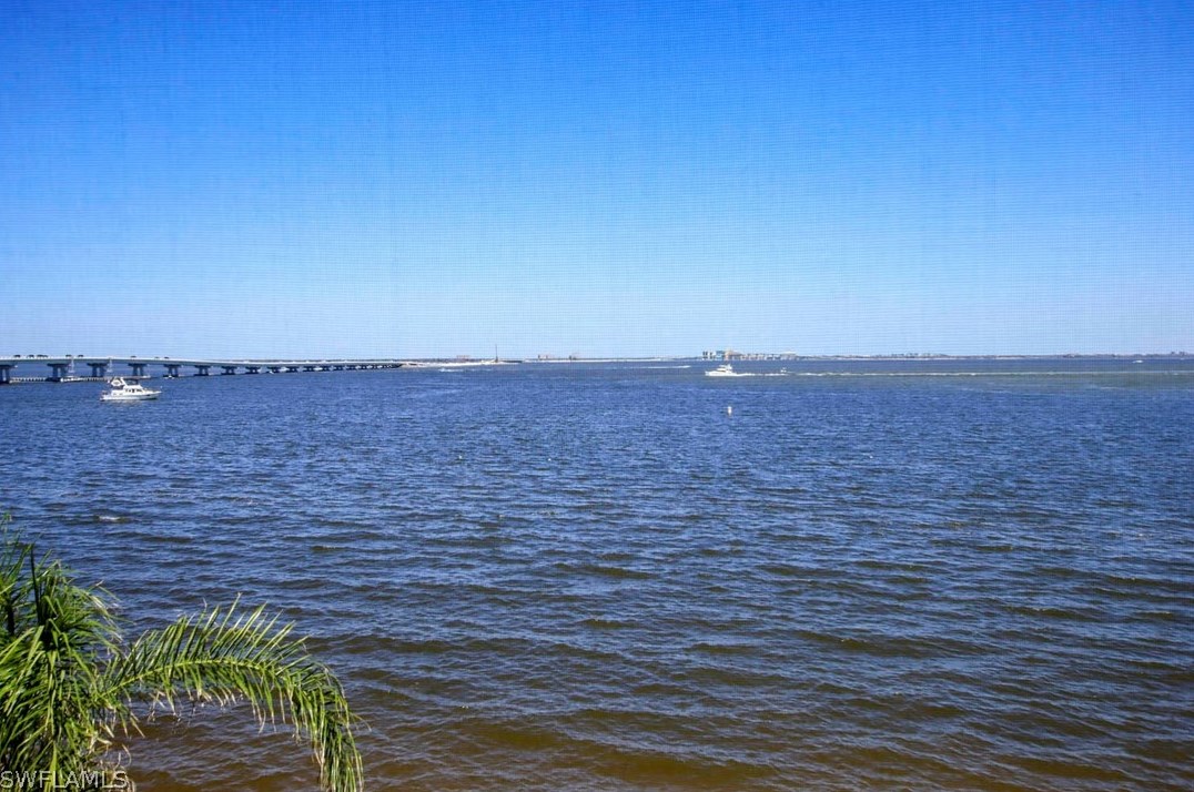 760 Sextant Dr, Sanibel FL  33957-3825 exterior