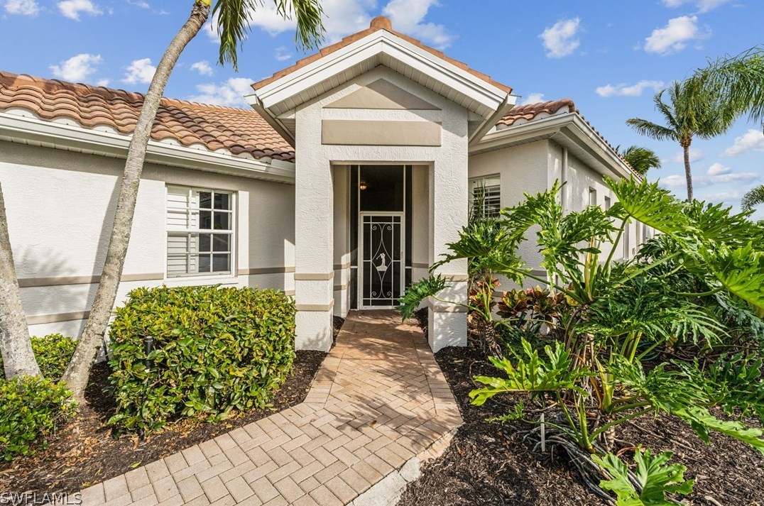 8436 Brittania Dr, Fort Myers, FL 33912-7017