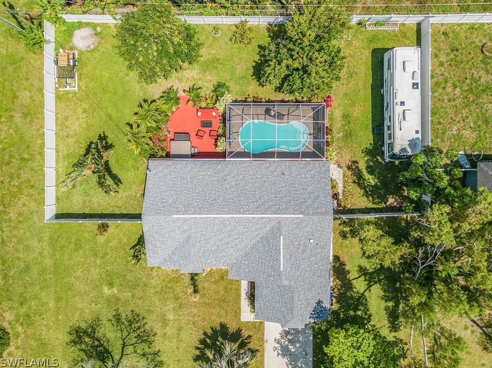 511 9th Ct, Cape Coral, FL 33991-2439