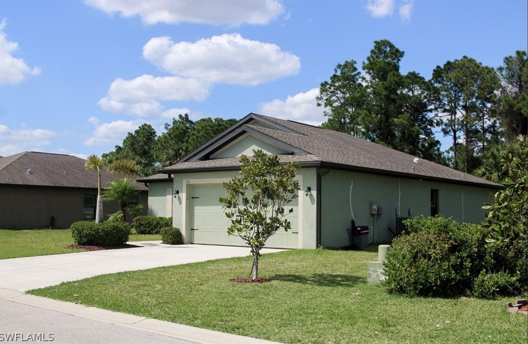 721 Evening Shade Ln, Lehigh Acres, FL 33974-0810