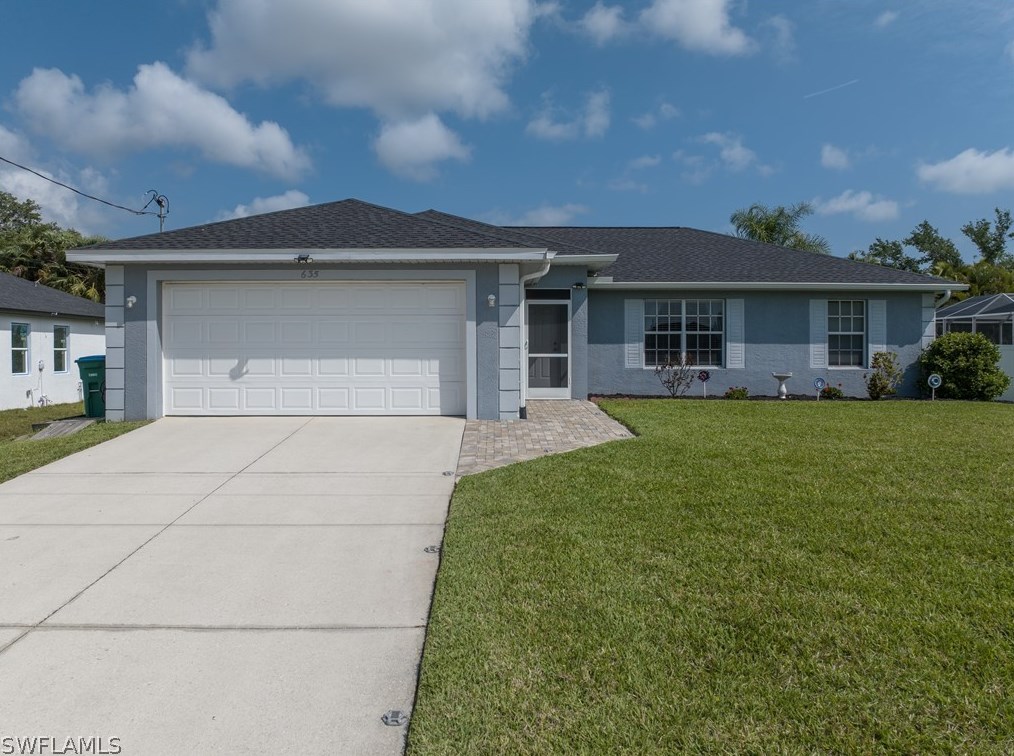 635 2nd Ln, Cape Coral, FL 33993-2477