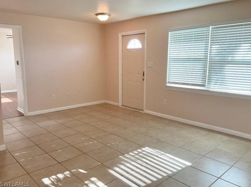 1806 Nw 1st Ave, Cape Coral, FL 33909
