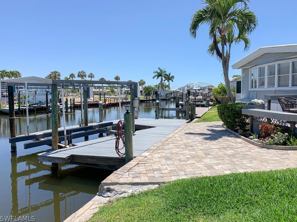 17585 Stevens Blvd, Fort Myers Beach, FL 33931