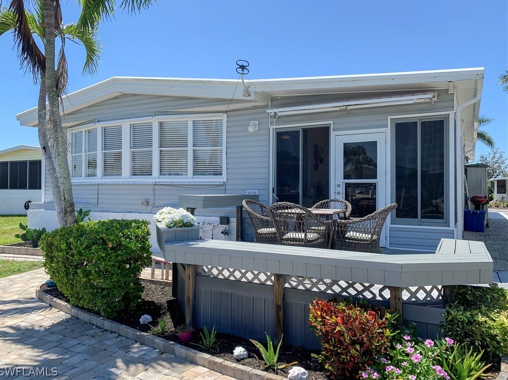 17585 Stevens Blvd, Fort Myers Beach FL  33931-7156 exterior