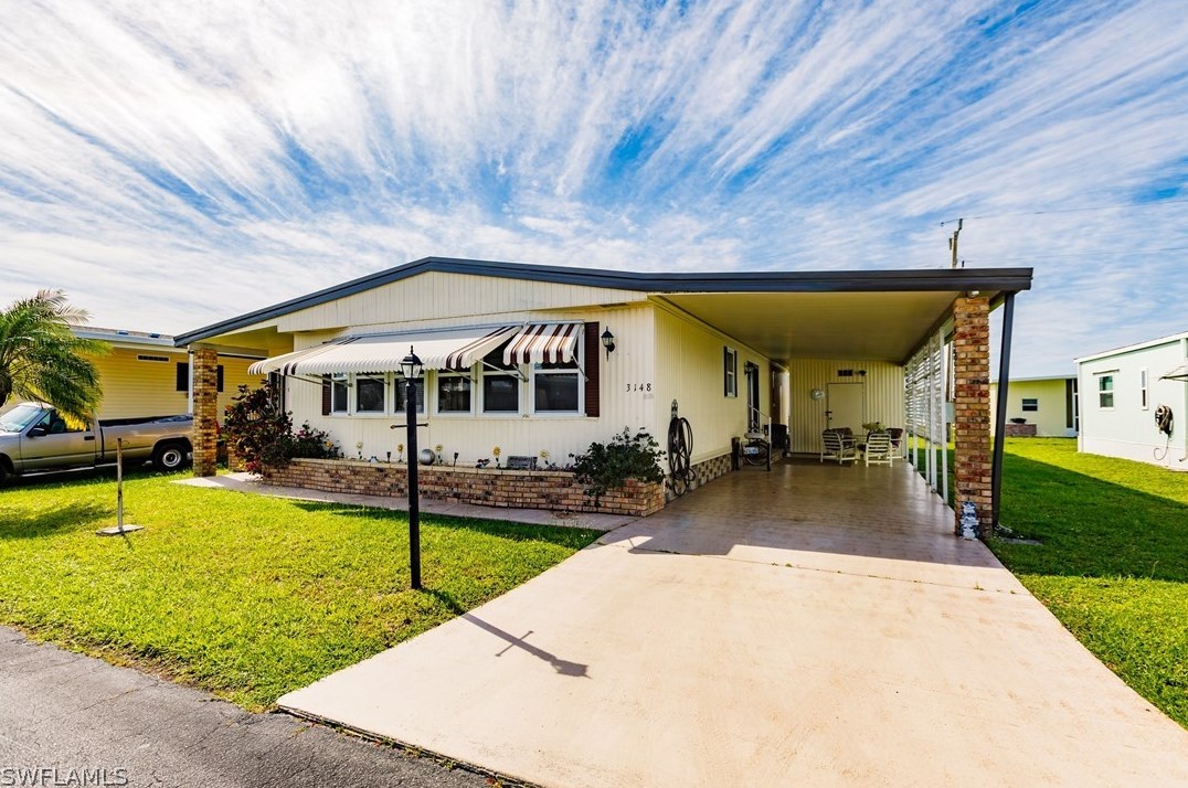 3148 Indian Village Ln, Fort Myers, FL 33917-1540