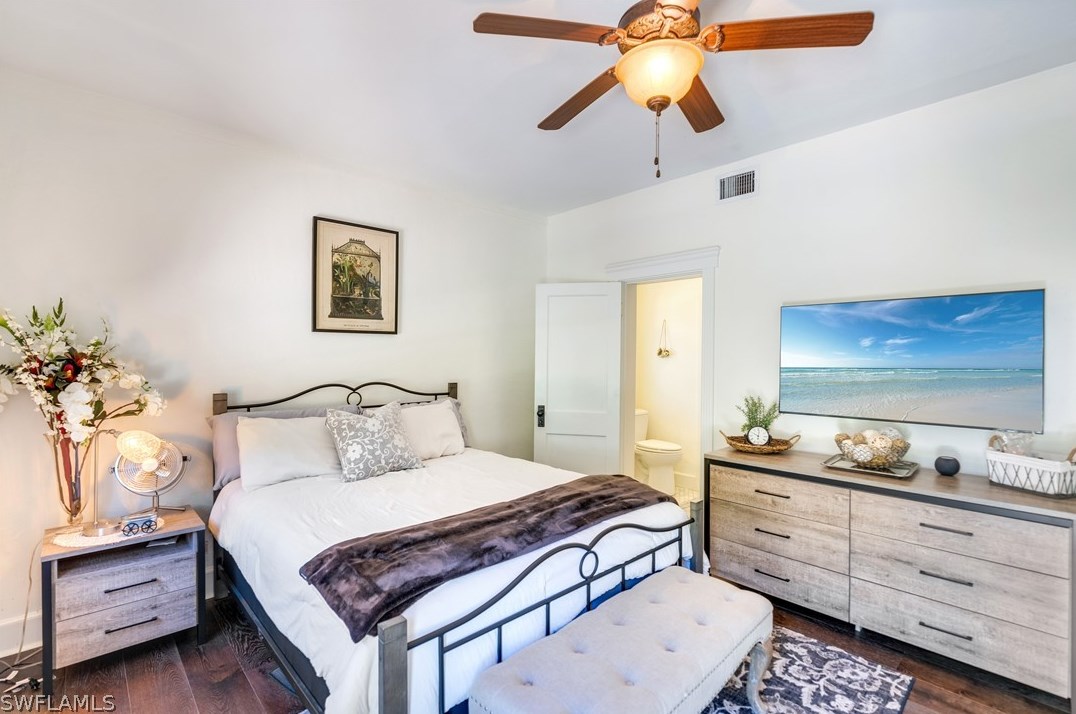 1221 Canterbury Dr, Fort Myers FL  33901-8762 exterior